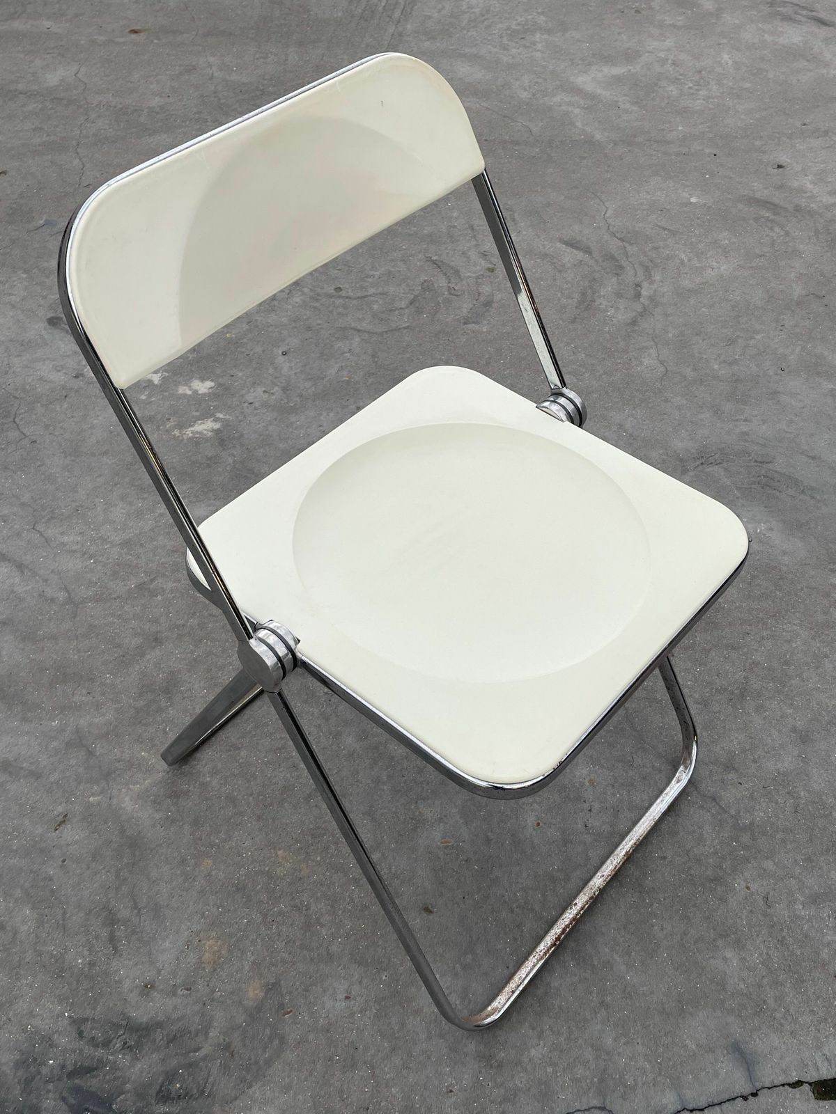 photo buy 4 Plia Folding Chairs By Giancarlo Piretti For Castelli