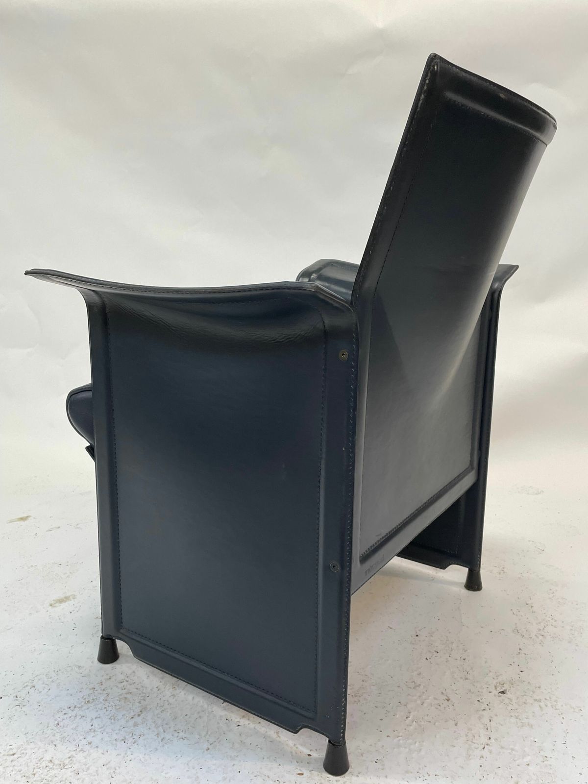 photo furniture Tito Agnoli Armchair For Matteo Grassi Design