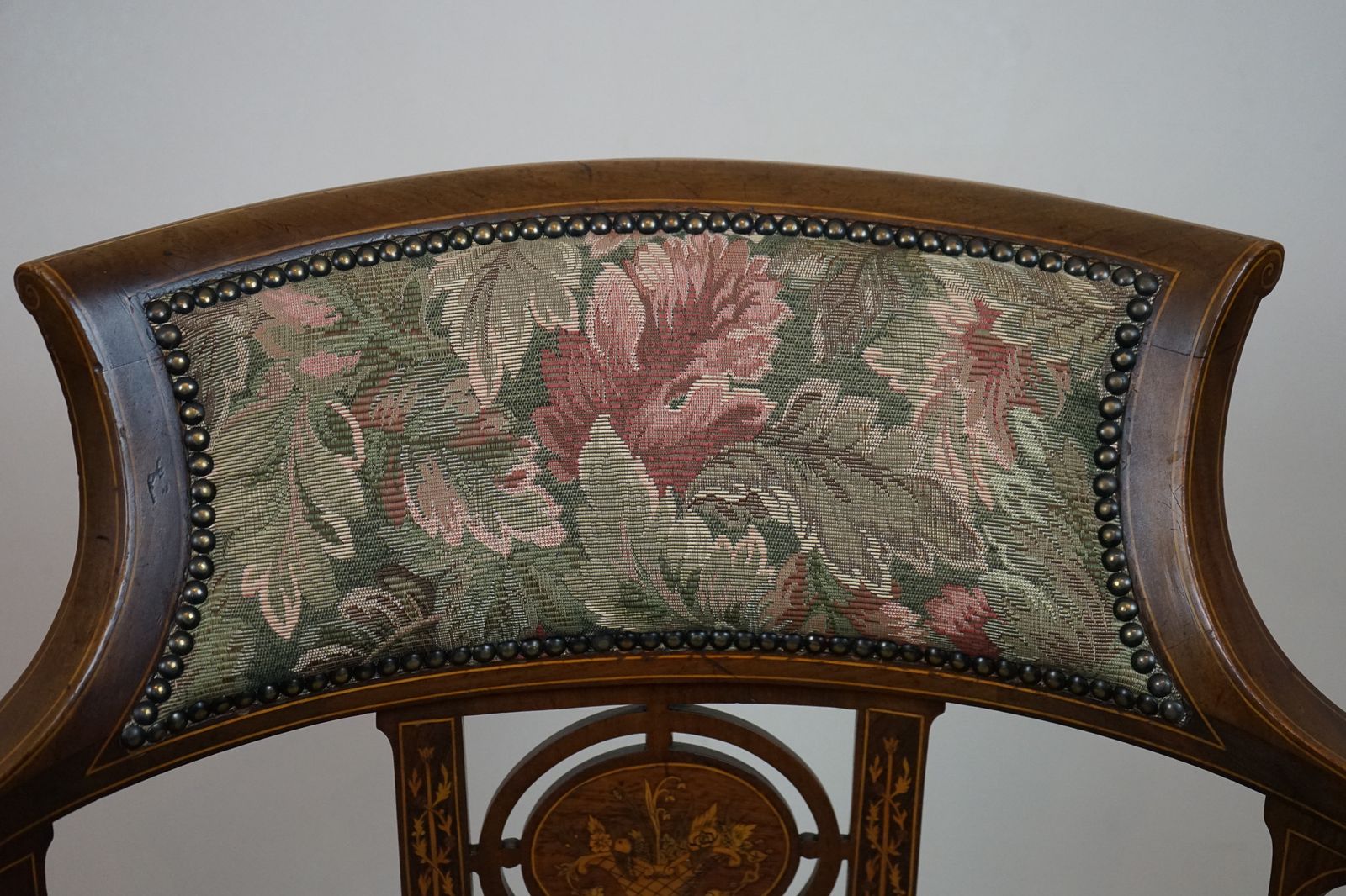 Beautiful Edwardian Mahogany And Inlaid Tub Back Chair. photo vinterior
