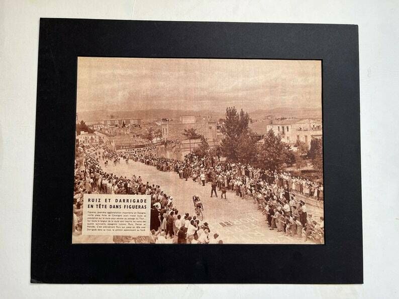 Vintage Tour De France Cycling Print Ruiz / Darrigade 1951 photo furniture