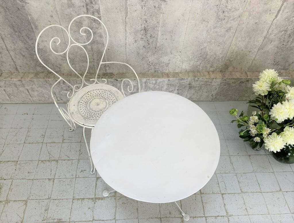 White Metal Garden Table And Chair photo for sale
