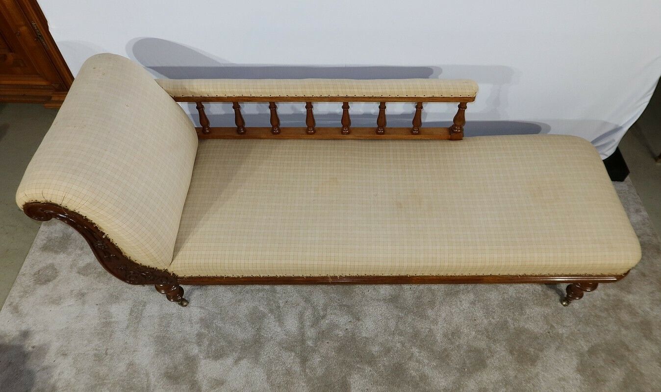 Long Meridian In Solid Mahogany, Victorian Period, England, 19th photo Furniture