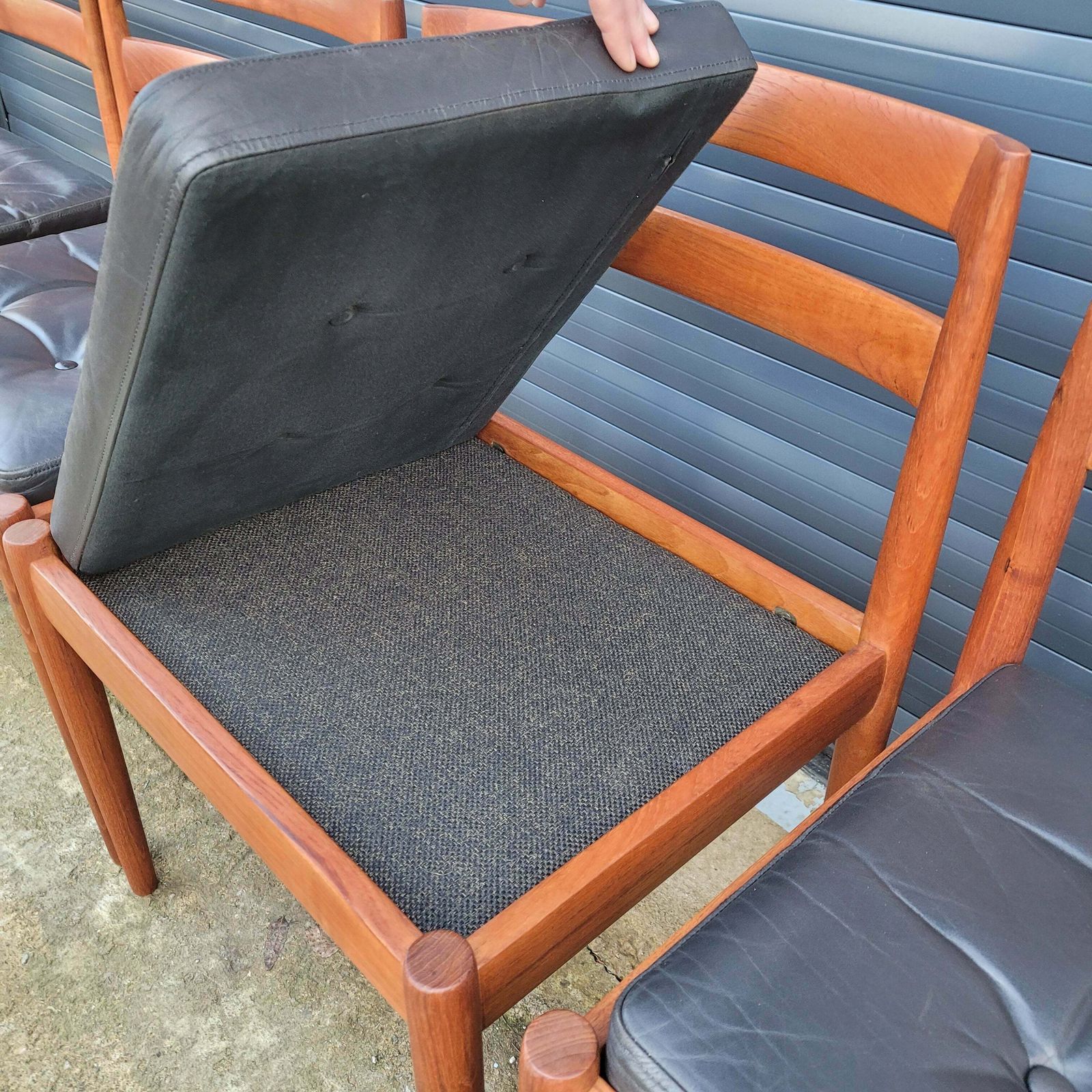 Kai Kristiansen Universe 301 Model Set Of 8 Chairs photo vinterior