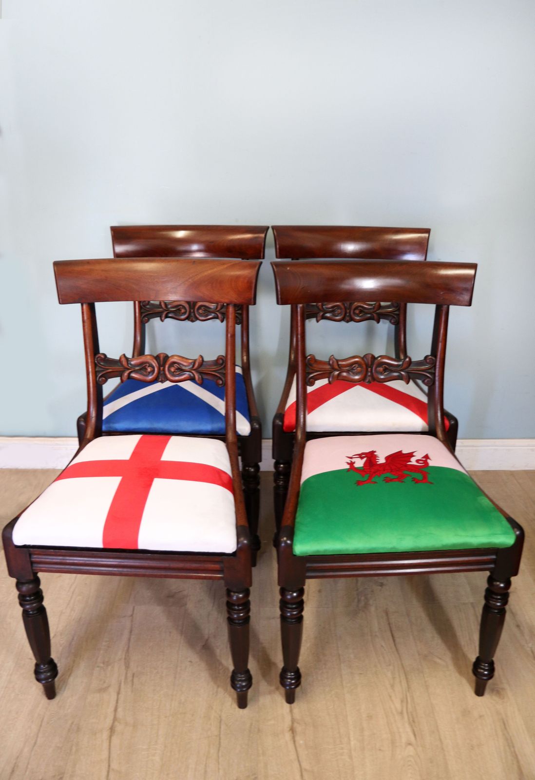 A Lovely Set Of Four Victorian Mahogany Bar Back Dining Chairs.