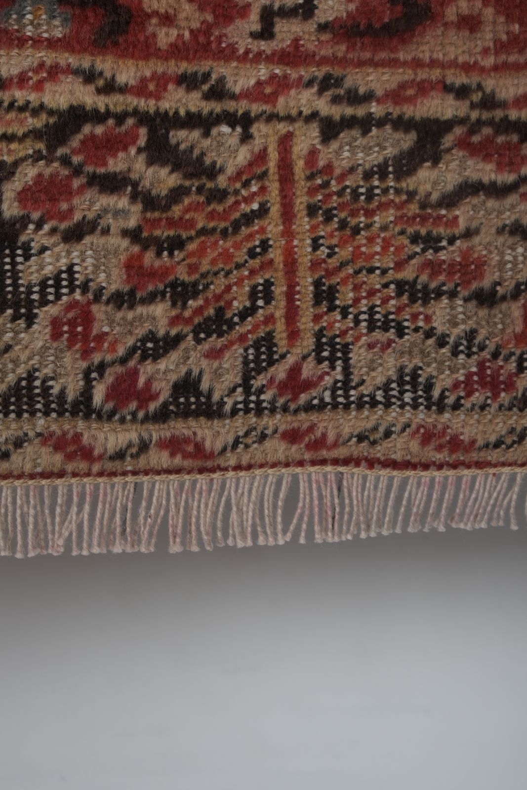 photo furniture Distressed Turkish Pictorial Lion Rug 3'9'' X 5'12''