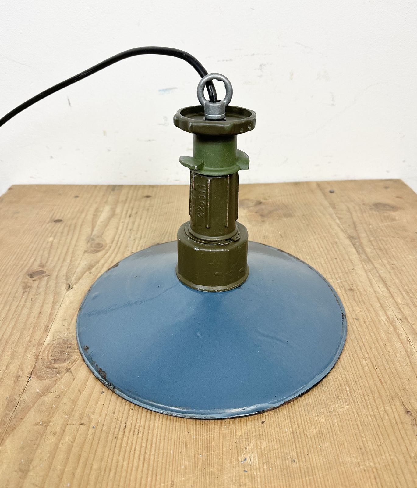 photo vinterior Industrial Blue Enamel Factory Pendant Lamp With Cast Aluminium Top, 1960s