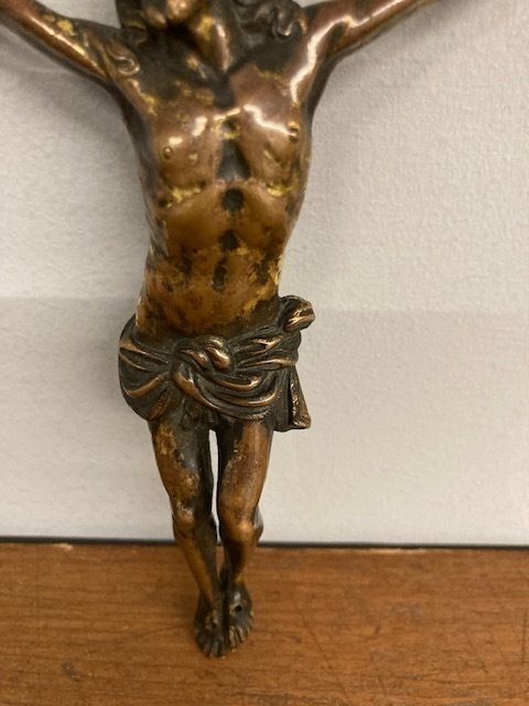 Ancient Christ Sculpture In Bronze From The 17th Century photo 707.2