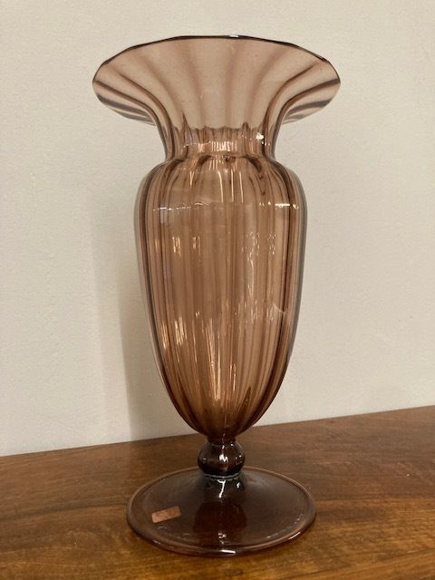 Antique Murano Glass Vase From The 1930s In Amber Colour. Ribbed Knit.