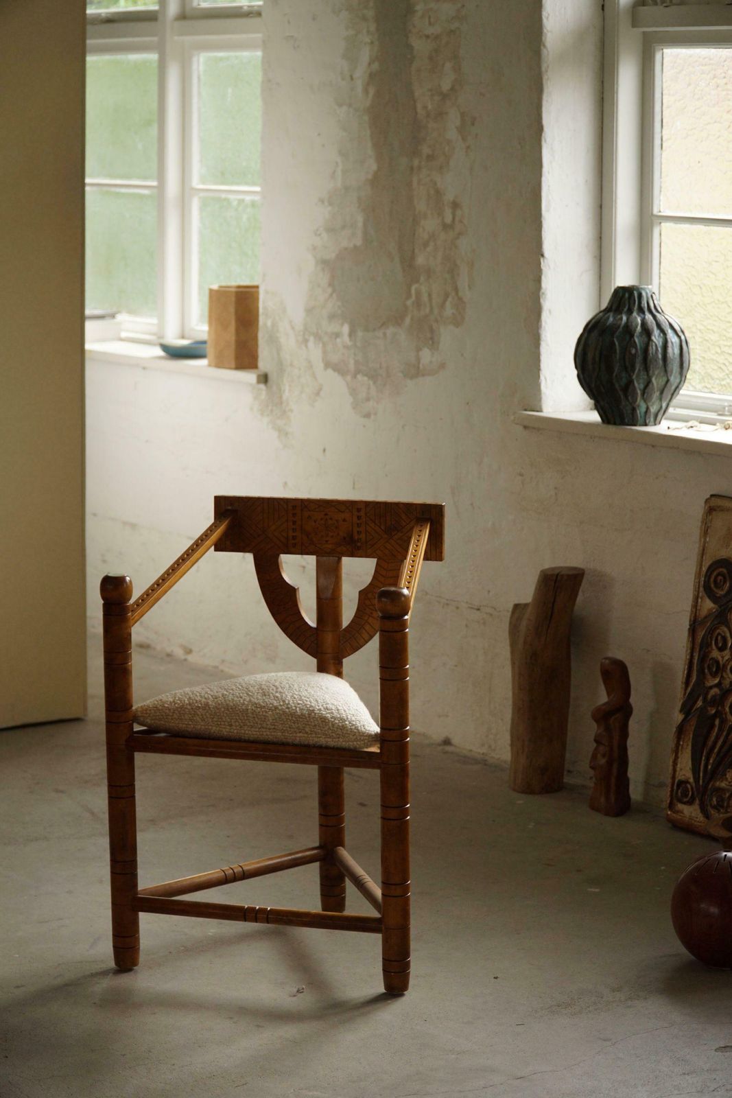 photo vintage Set Of 6 Swedish Monk Chairs With Bouclé Seats, Wabi Sabi, Early 20th Century