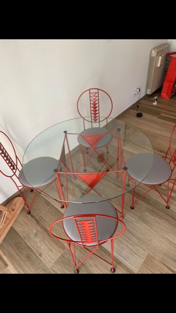 Cassina Chairs And Table From The 1970s, Designer Frank Lioyd Wright Modern Art photo for sale