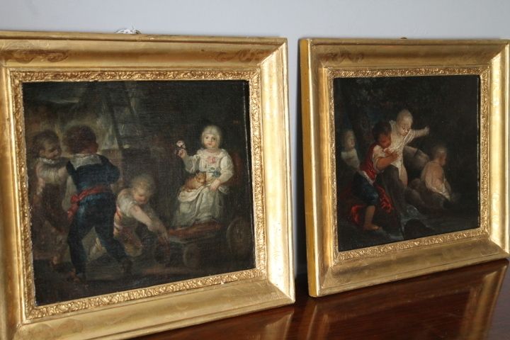 Ancient Pair Of 18th Century Paintings "Gioco Di Putti" In Gold Leaf Frame. photo furniture