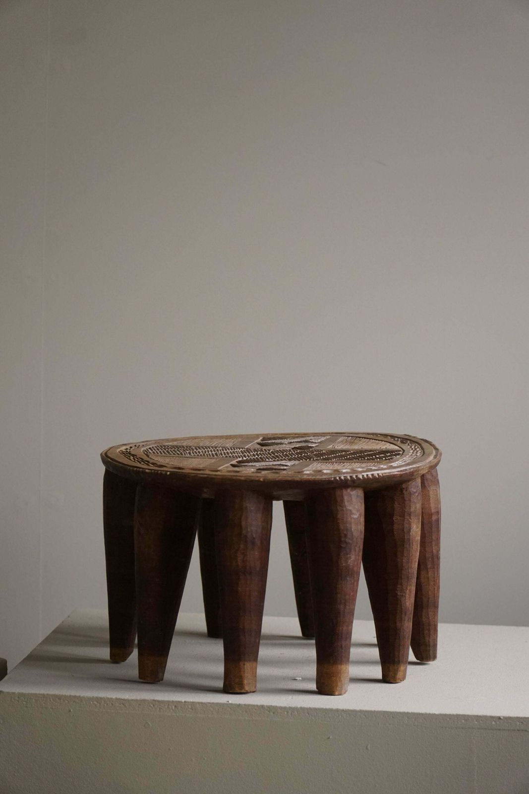 Hand Carved "Nupe Tribe" Stool With 10 Legs, Wabi Sabi, Made In Nigeria, 1950s photo 1582.0