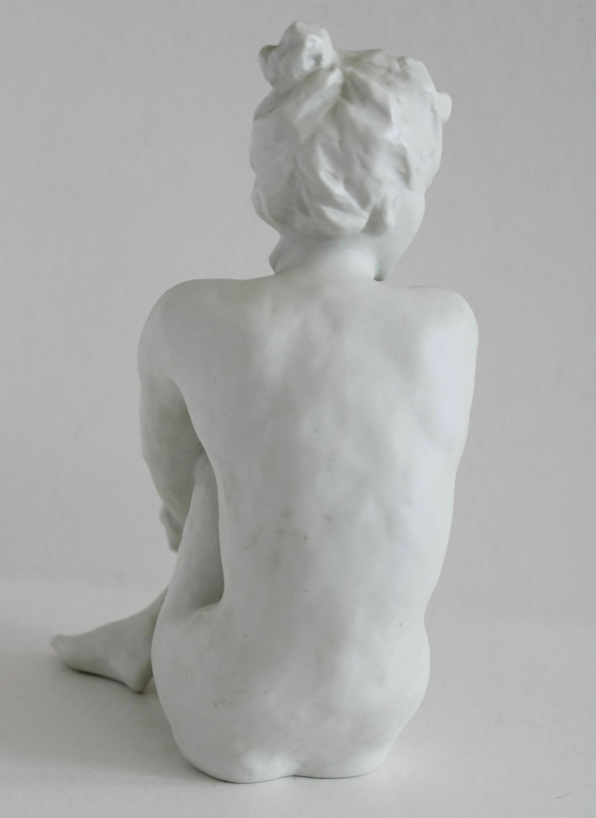 Fritz Klimsch (1870 1960)   Sitting Woman Figure . Germany Rosenthal Classic Rose Collection, Biscuit, H 21,5 Cm photo furniture