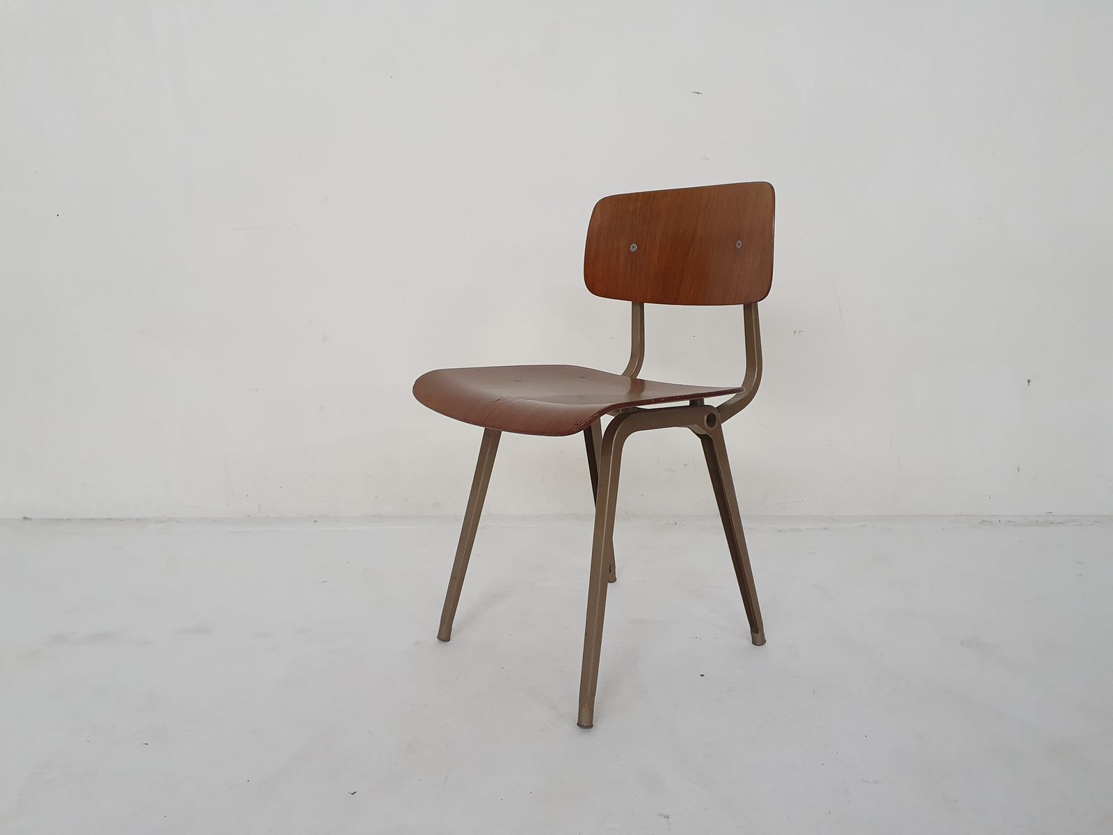 Friso Kramer Fro Ahrend De Cirkel, Revolt Dining Chair, The Netherlands