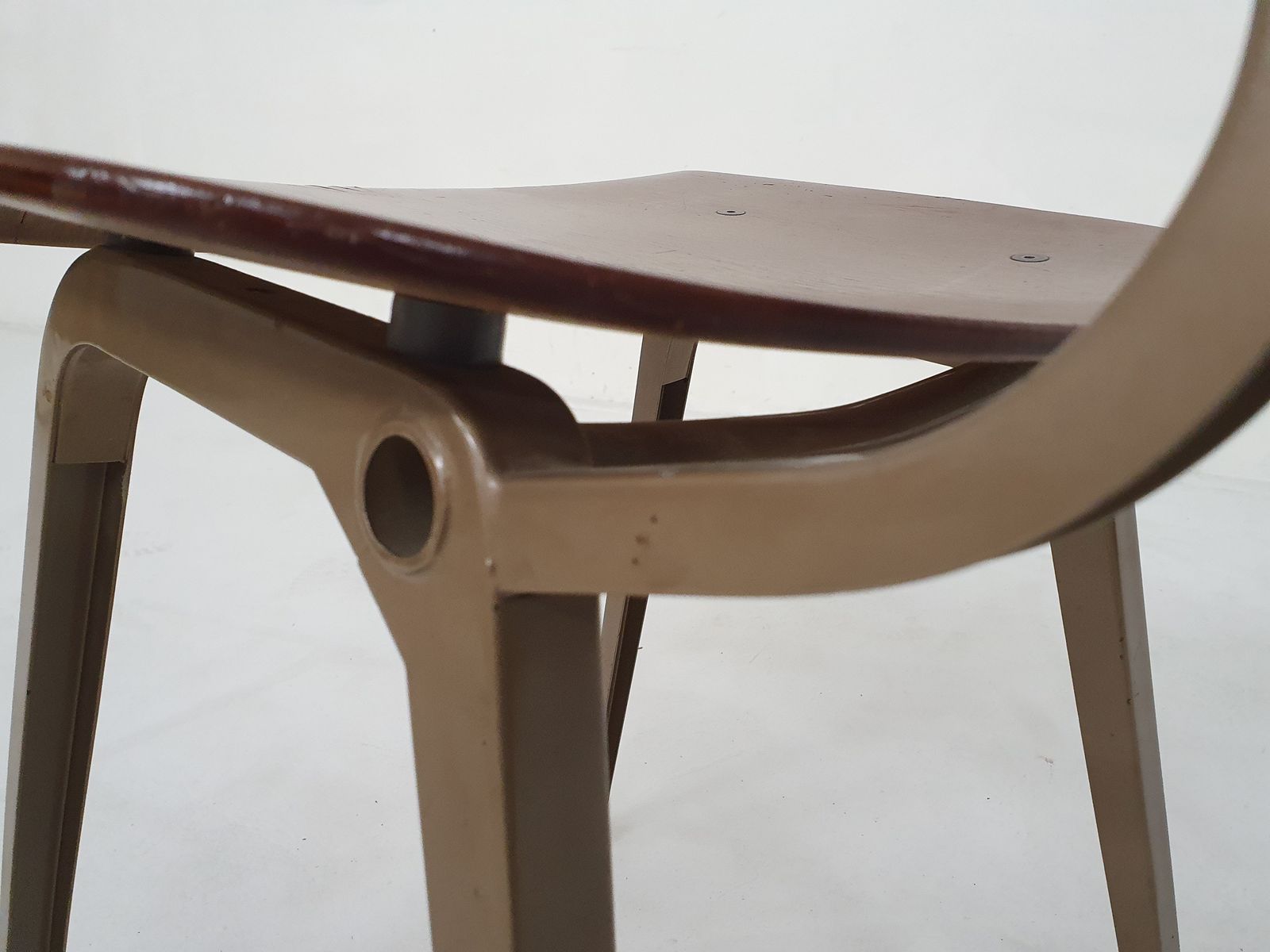 photo for sale Friso Kramer Fro Ahrend De Cirkel, Revolt Dining Chair, The Netherlands