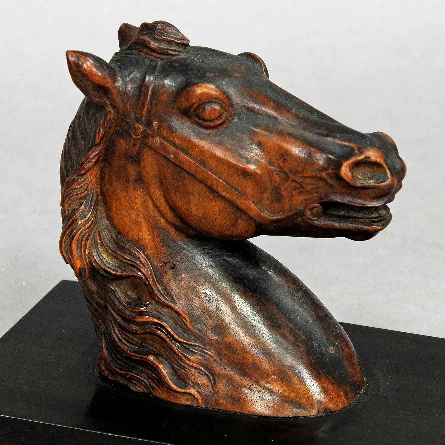 Antiek Houten Gesneden Paardenbeeldje, Ca. 1920