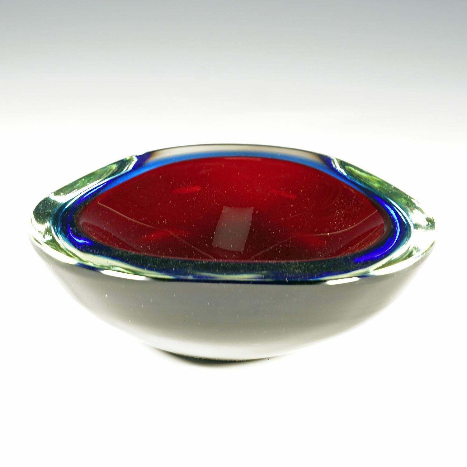 Mid Century Modern Murano Sommerso Art Glass Bowl 1960s photo vinterior