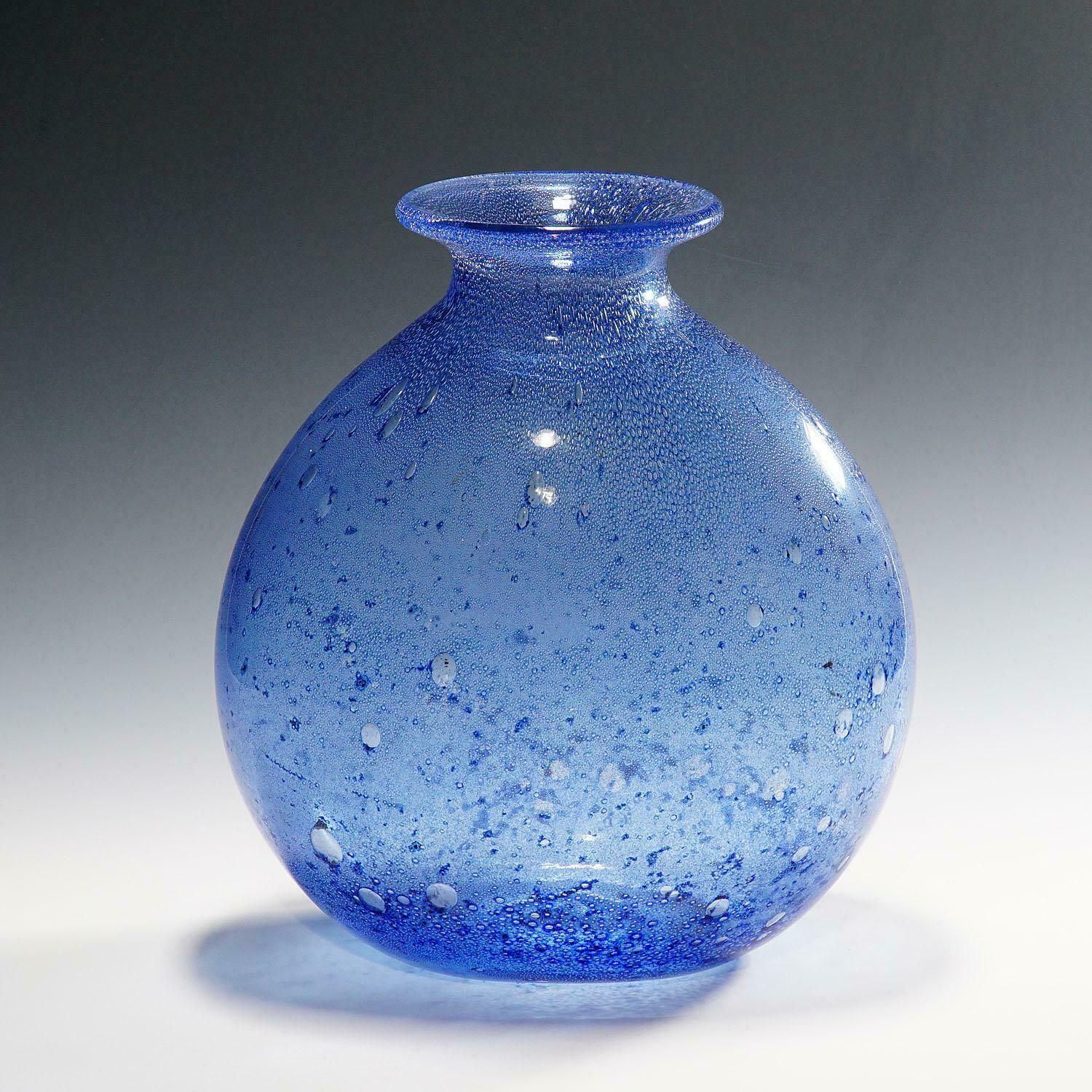 Monumental Ercole Barovier, Barovier & Toso Efeso Blue Vase, 1964 photo furniture