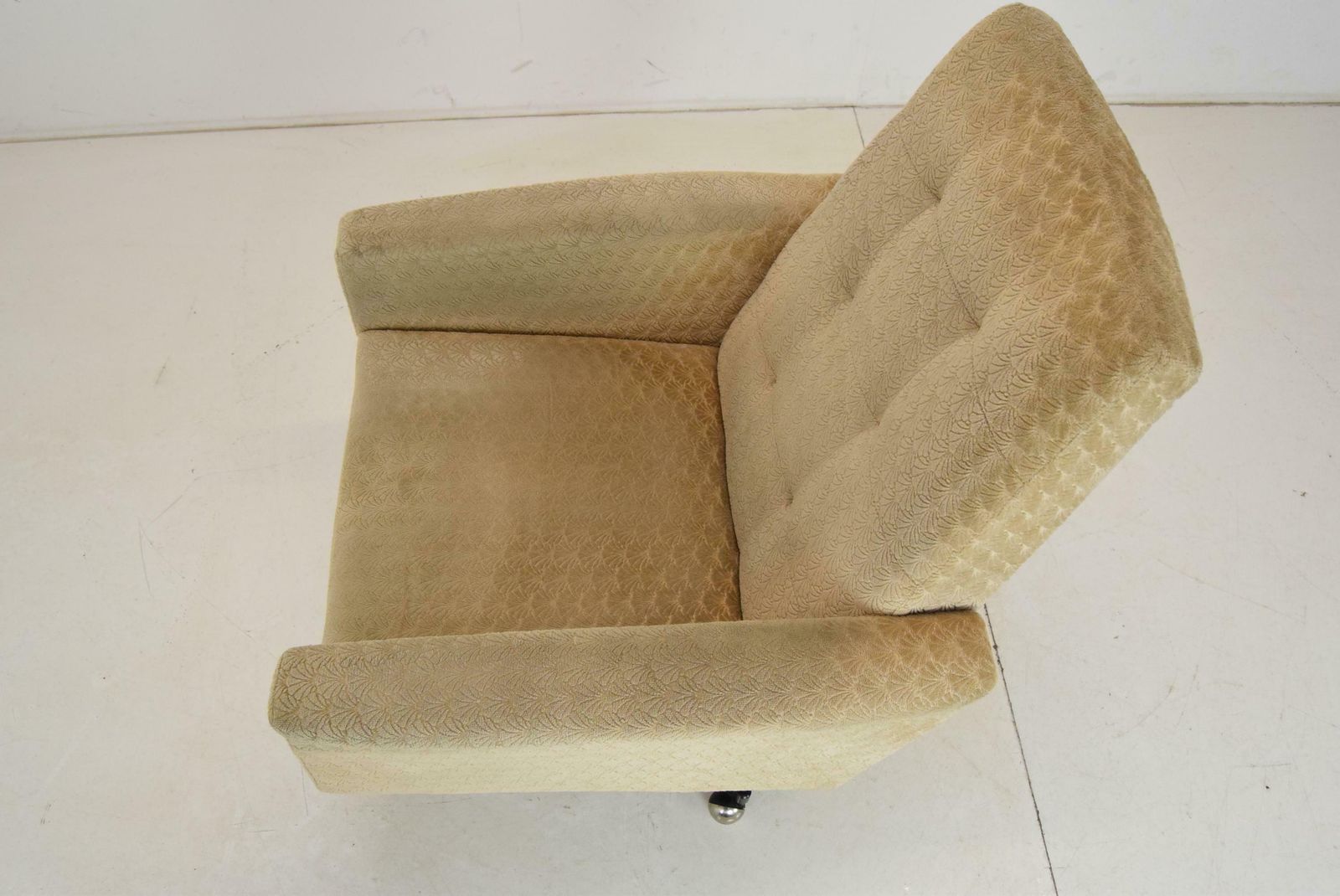 Mid Century Swivel Armchair With Wheels,1970's. photo vintage
