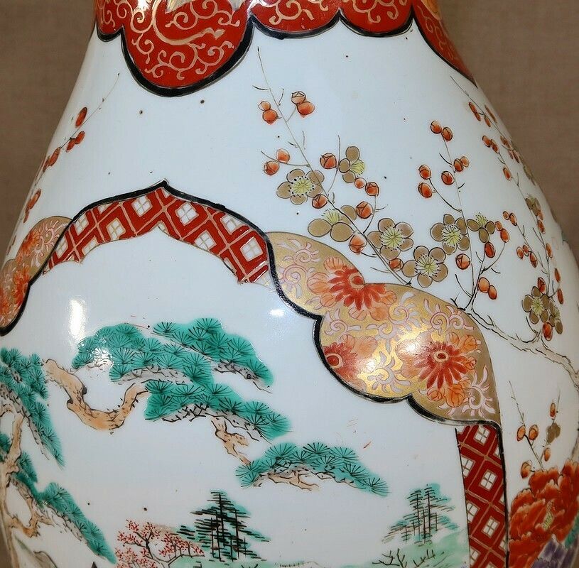 Large Japanese Porcelain Vase, Late 19th Century photo 1102.1