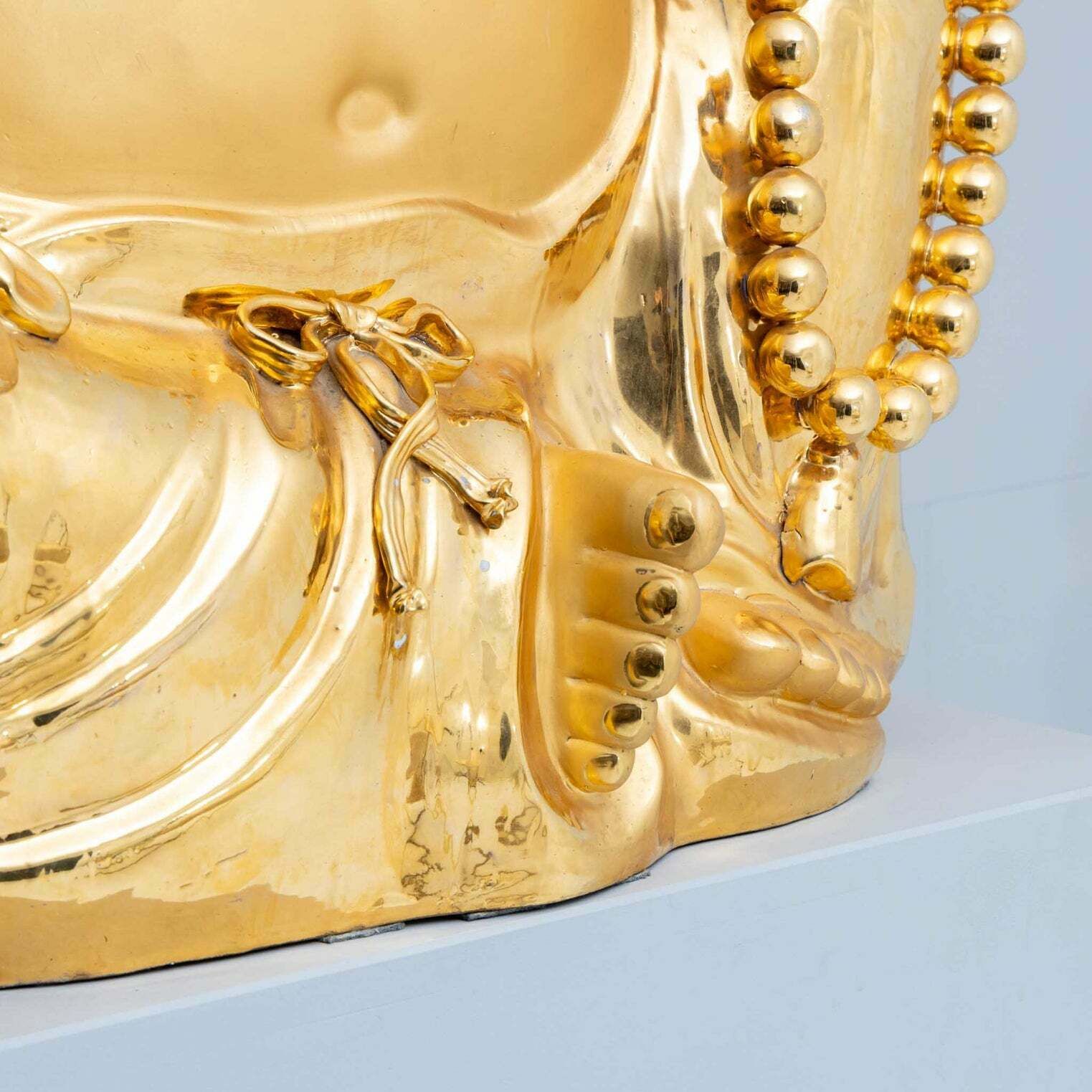 Bouddha rieur doré en porcelaine, XXe siècle photo buy