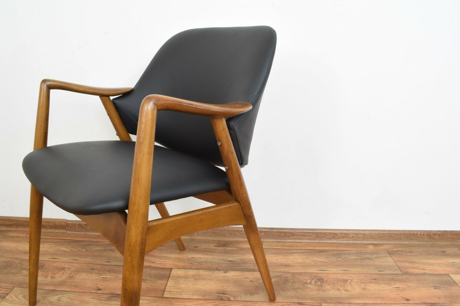 photo buy Mid Century Swedish Leather Armchairs By Alf Svensson For Dux, 1960s, Set Of 2