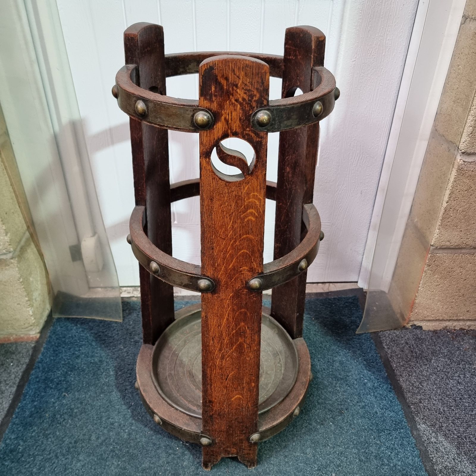Wylie & Lochhead Stick Stand photo furniture