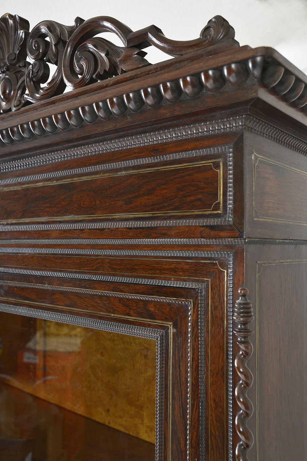 photo vinterior 19th Century Louis XVI Style French Vitrine Display Cabinet Bookcase Rosewood Satin Birch Boxwood London Plane