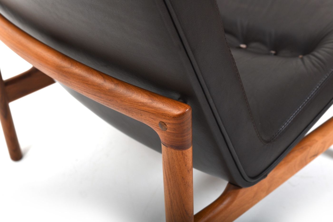 photo for sale Rare Easychair Group By Sven Ellekær For Søren Willadsen