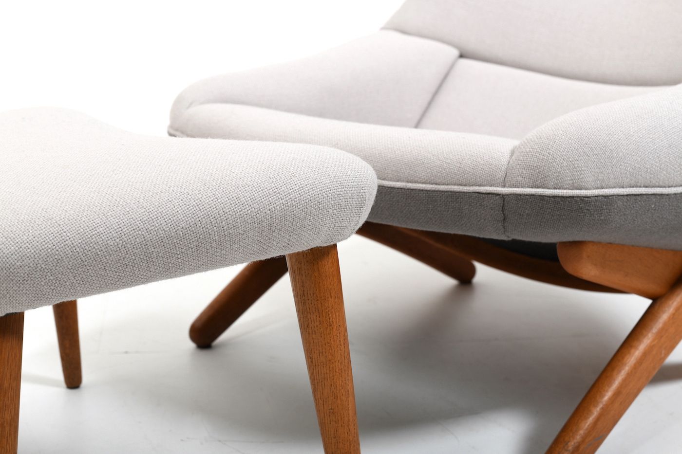 Illum Wikkelsø Lounge Chair Model 'Ml91' 1950s / New Upholstered! photo buy
