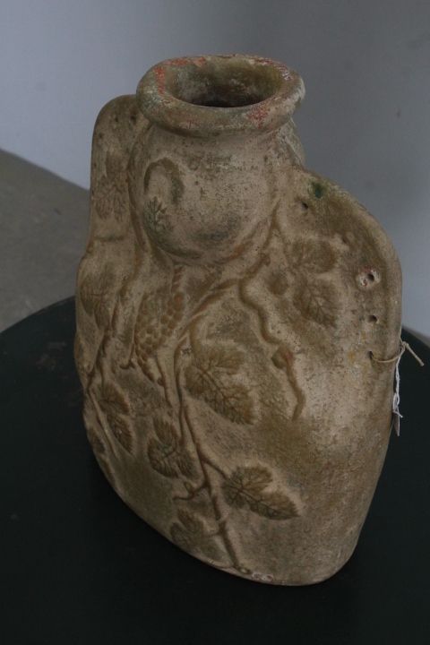 Ancient Large Terracotta Pilgrim's Flask From The 17th Century Decorated With A Vine In Relief, Perfect State Of Conservation. Tuscan Emilian Area. photo Home Decor