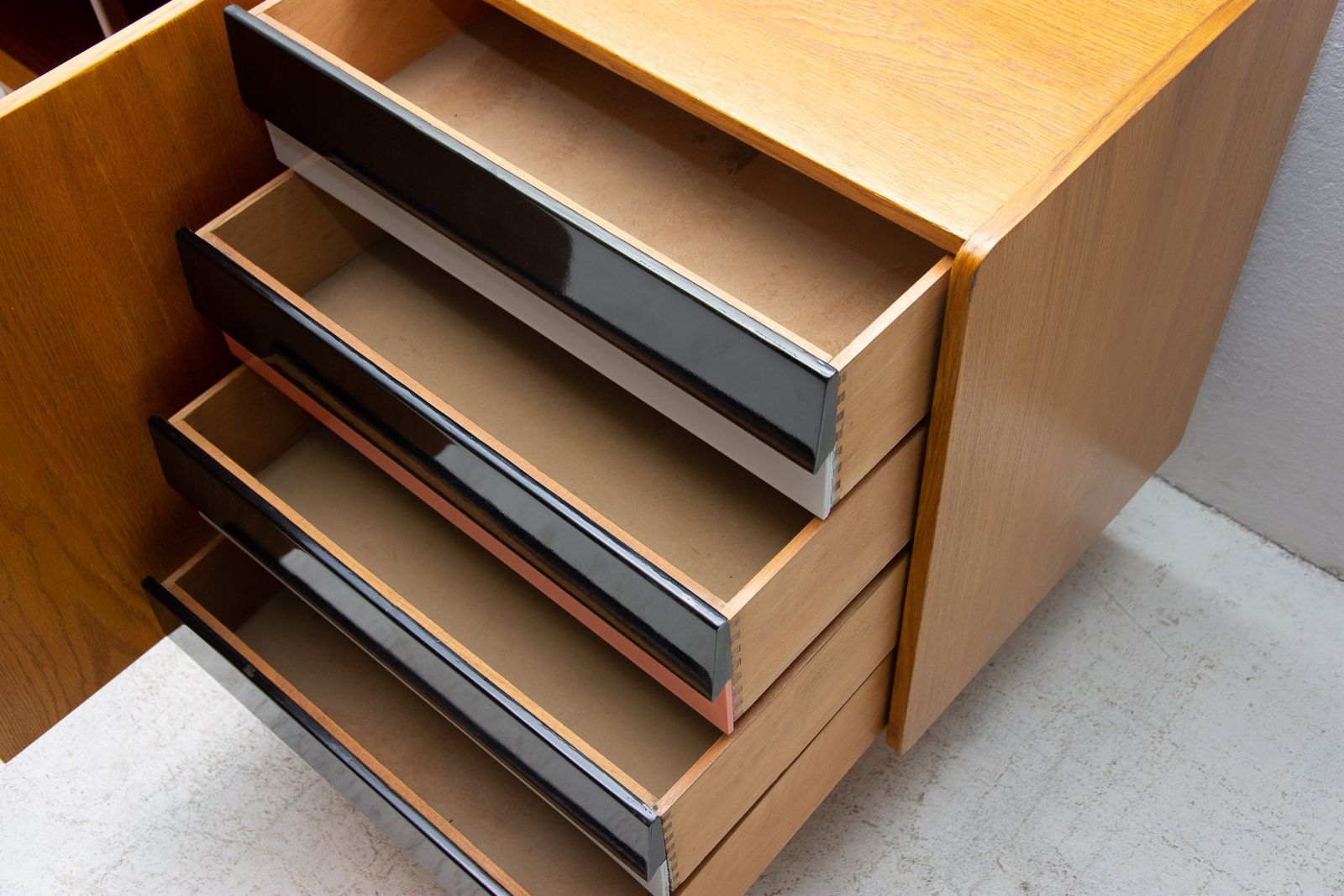 photo vintage Mid Century U 460 Sideboard By Jiří Jiroutek For Interiér Praha