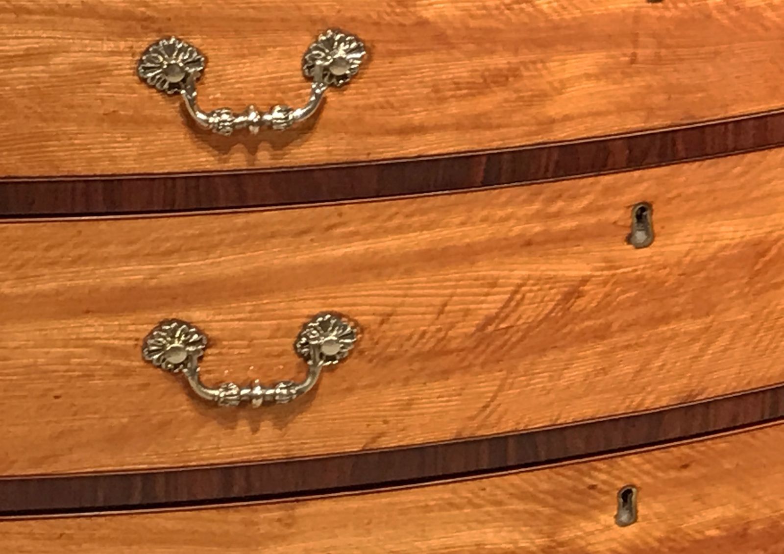 Attributed To Gillows   George III Period Satinwood And Kingwood Chest Of Drawers photo 5750.0