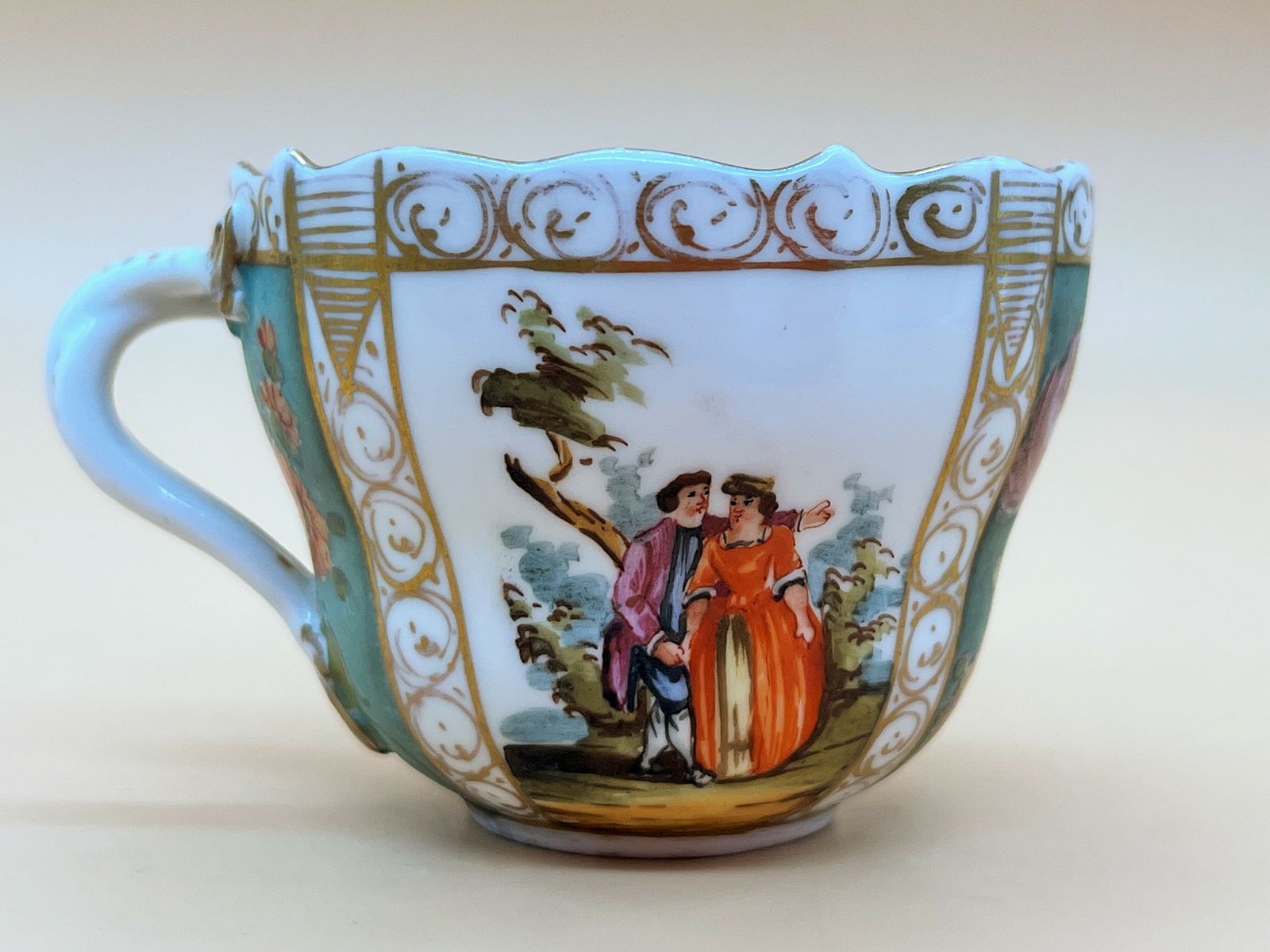 Antique Meissen Porcelain Helena Wolfsohn Watteau Scenes