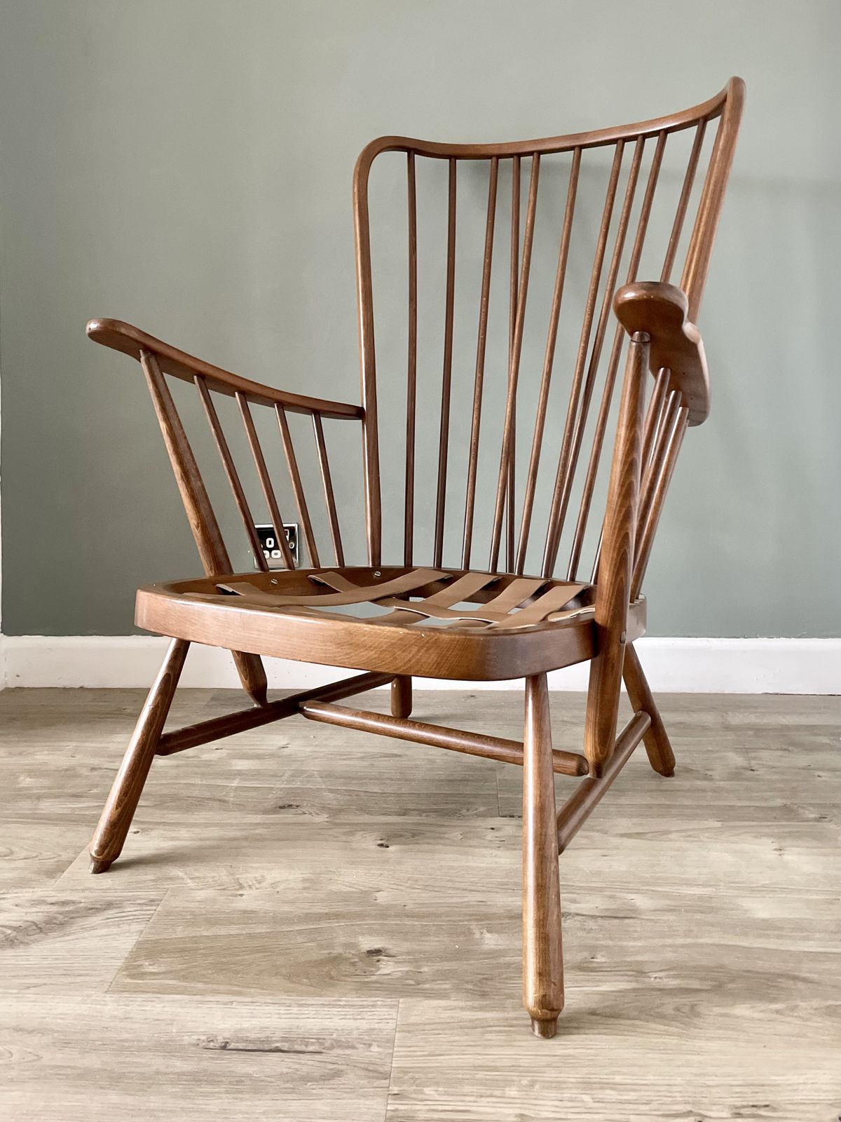 ERCOL｜fan back chair Ercol Evergreen High Back Accent Chair | Ercol | Vinterior