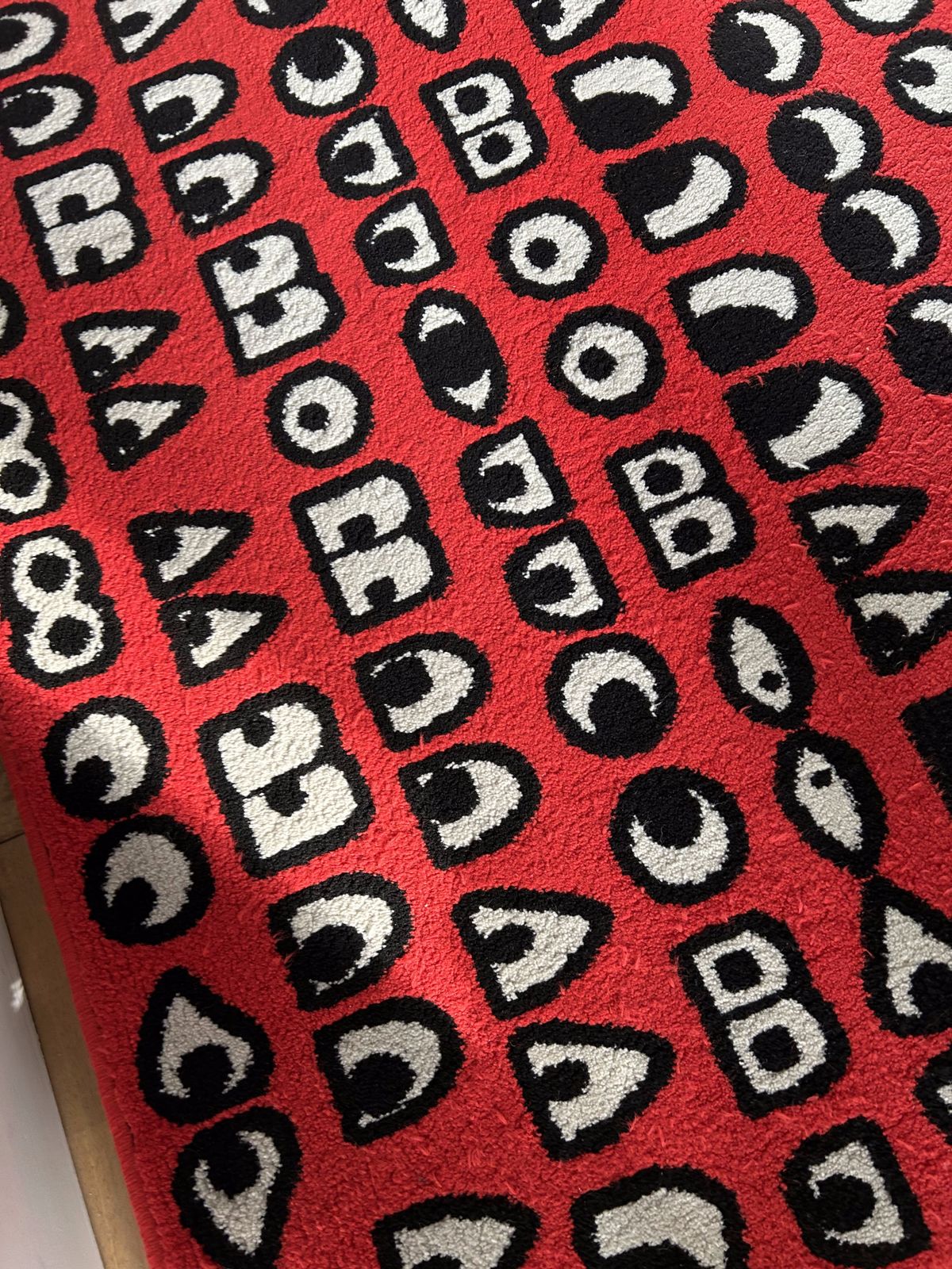 Walter Van Beirendonck X Ikea Glödande Eyes Rug | Ikea | Vinterior