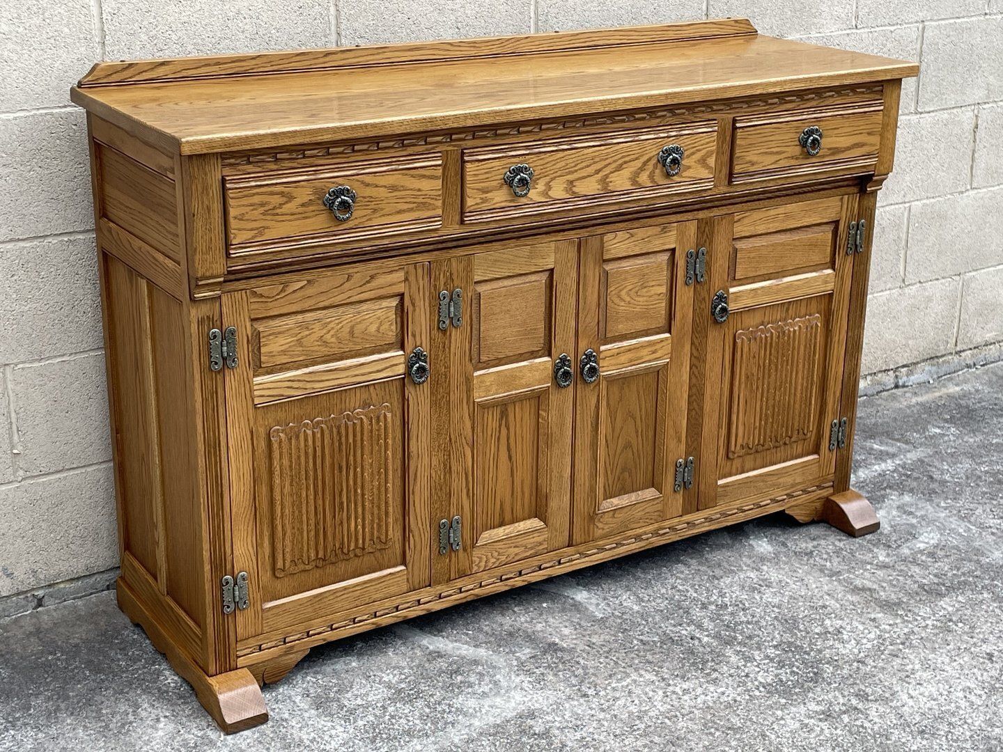A Wood Brothers Old Charm Vintage Carved Oak Sideboard / Dresser