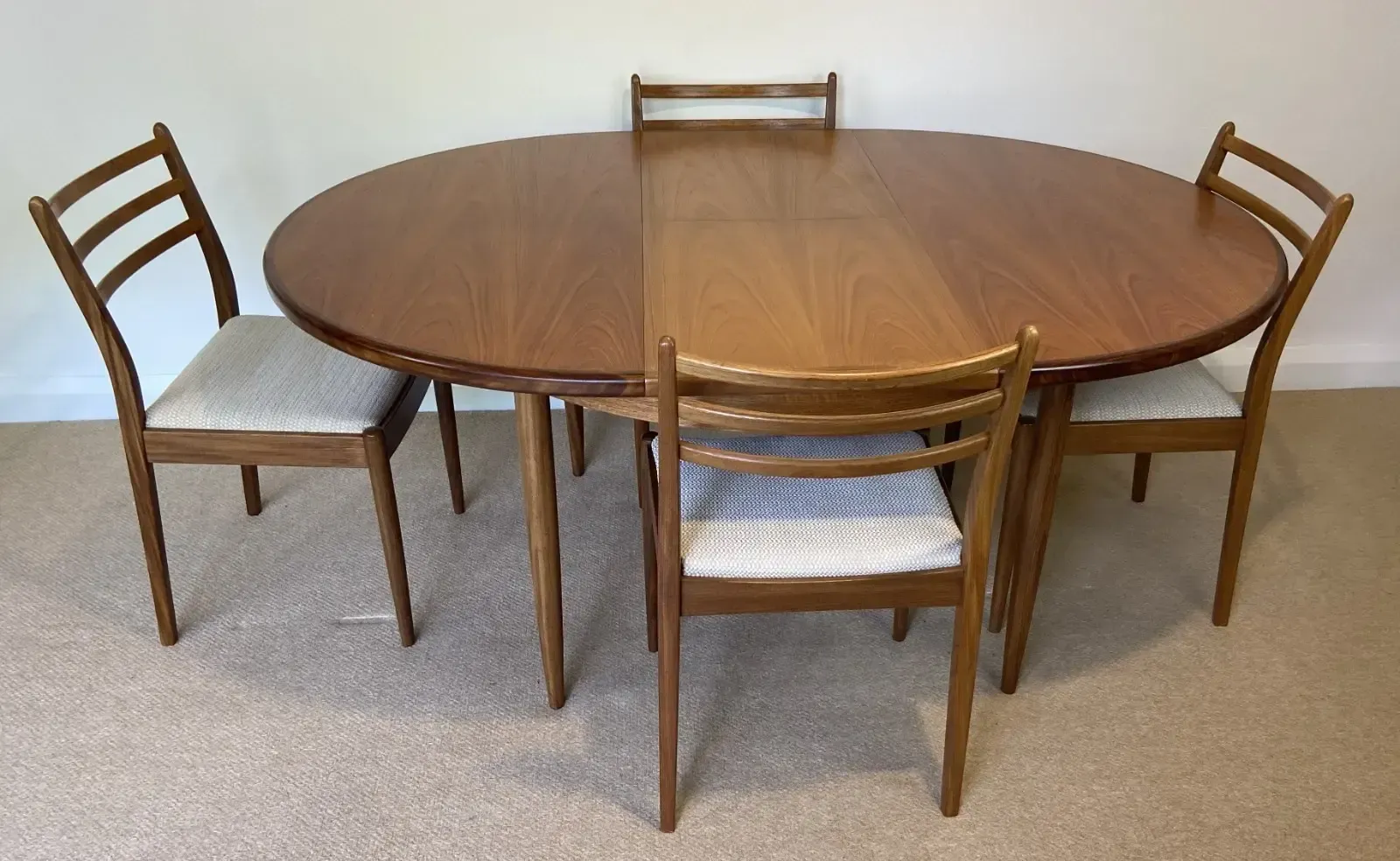 Mid Century Gplan Round Teak Ext Dining Table & Four Gplan Dining