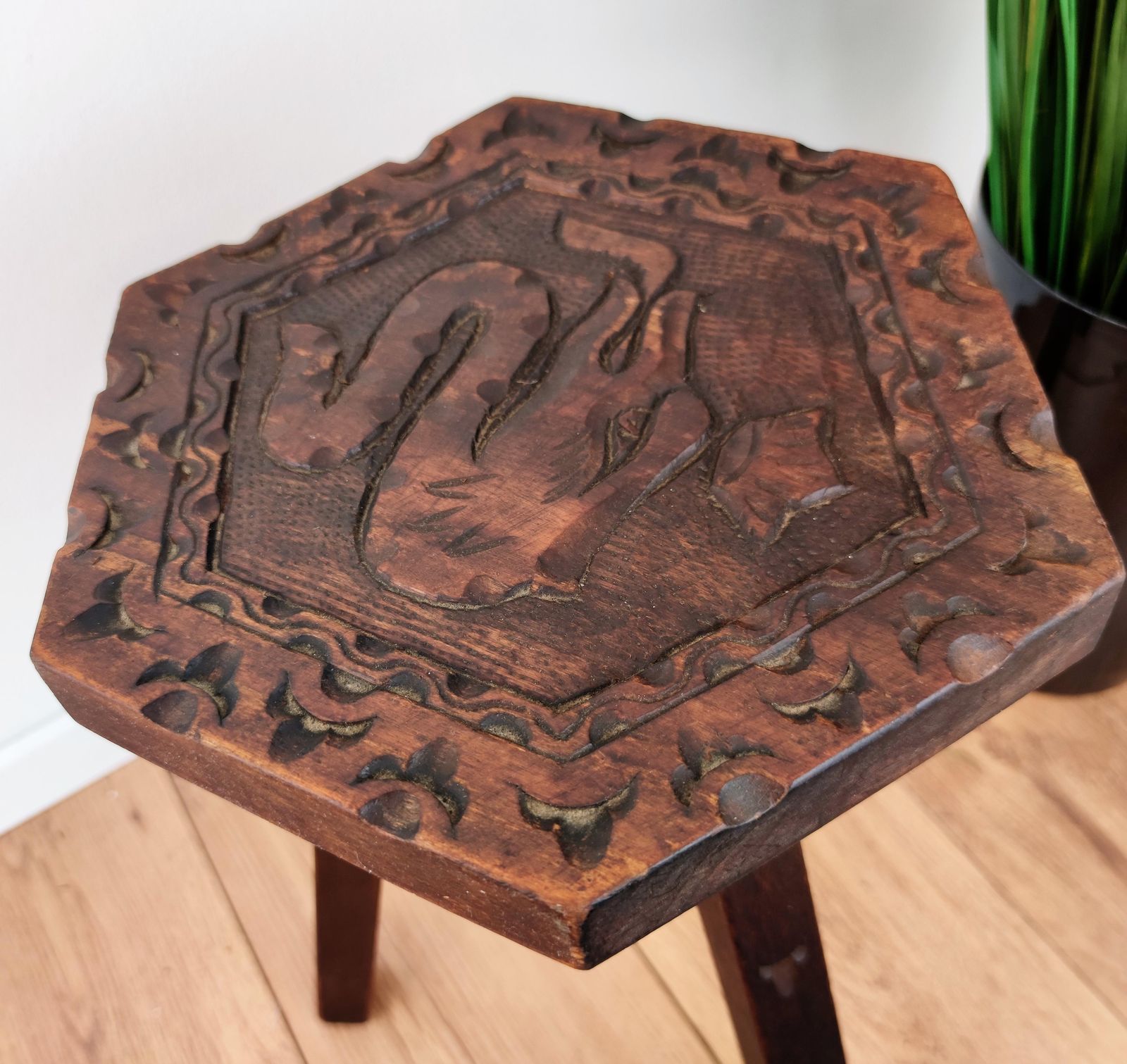 1960s Italian Antique Brown Carved Side Table Stools | Vinterior
