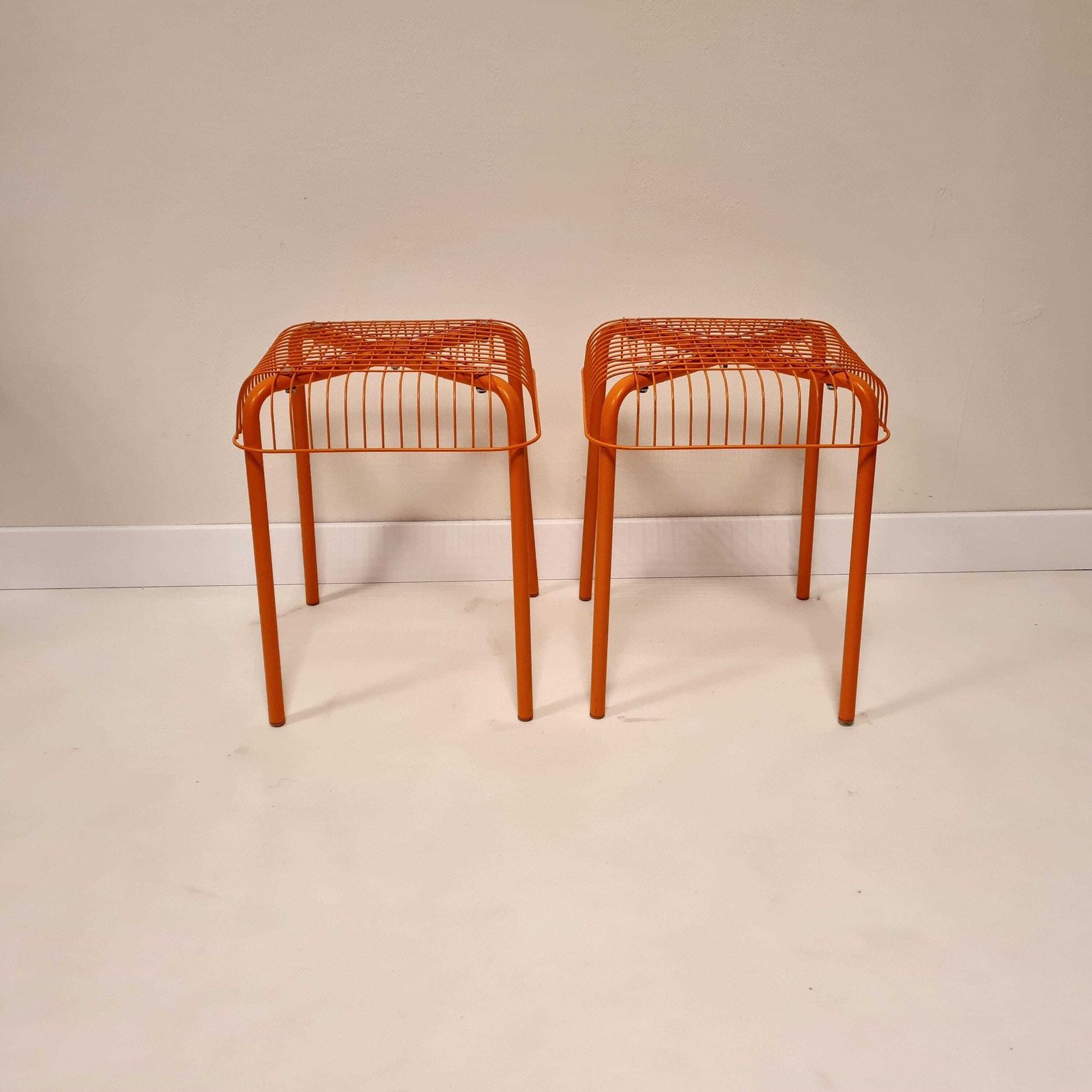 Vintage Vasteron Ikea Orange Wire Stool By Inma Bermúdez And Vintage Vasteron Ikea Orange Wire Stool By Inma Bermúdez And