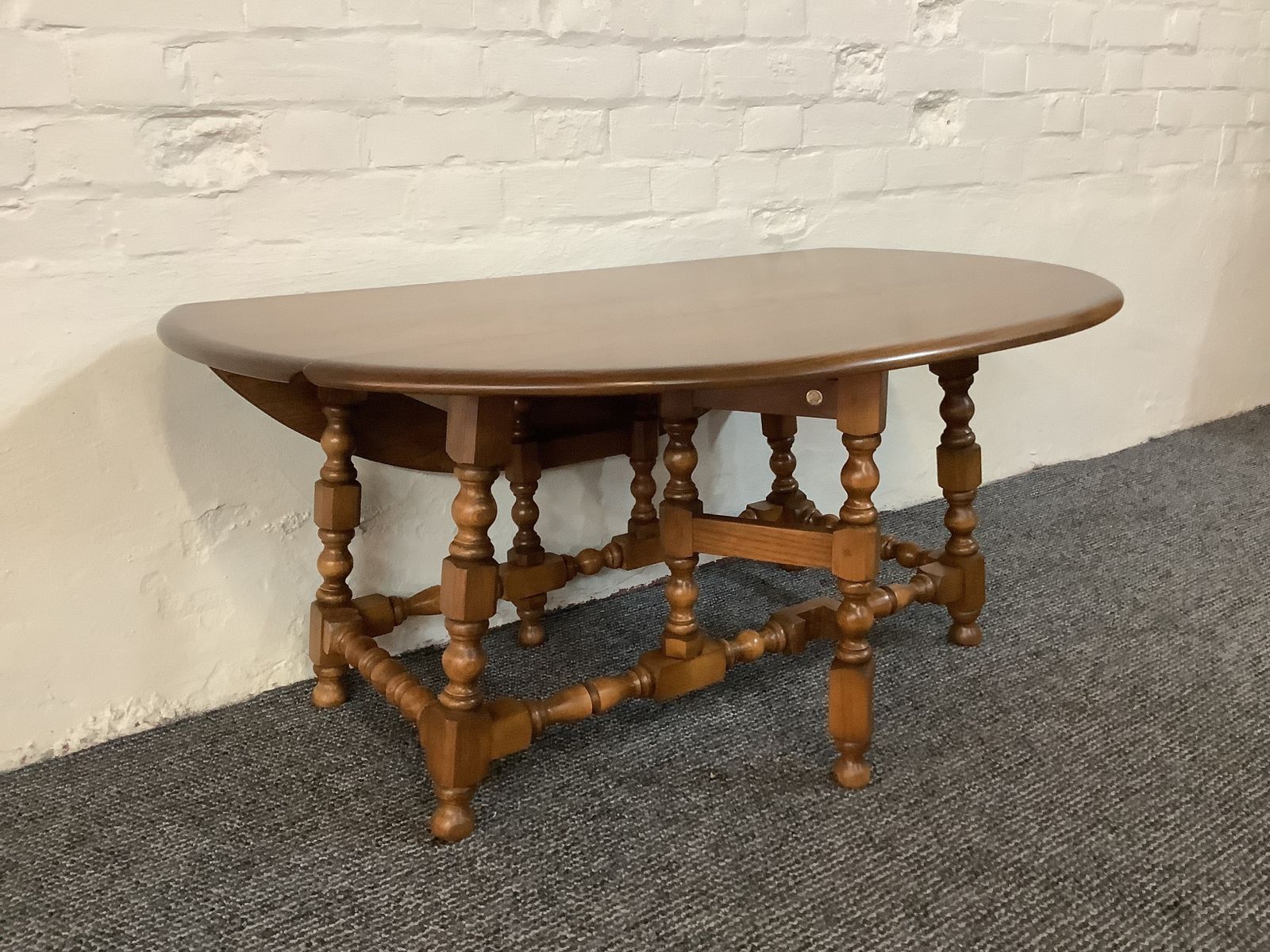 Ercol Old Colonial Gate Leg Coffee Table. | Lucian Ercolani
