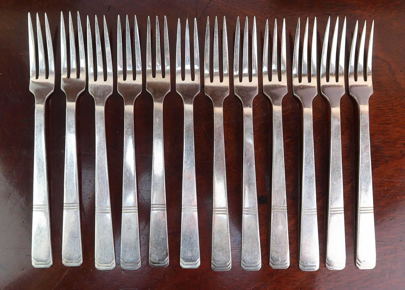 Vintage 136 Piece Set Of Art Deco Cutlery. Walker And Hall