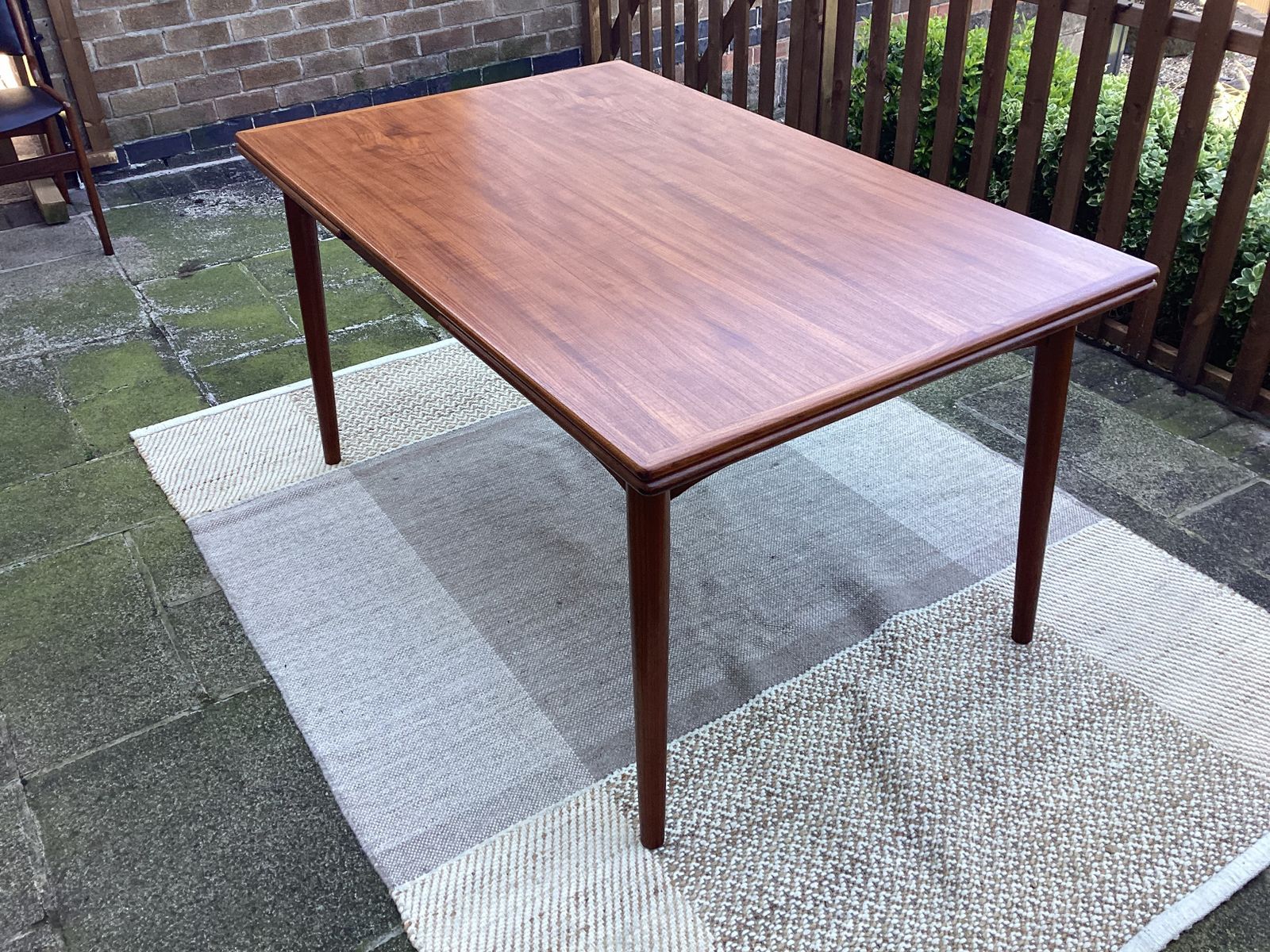 Mid Century Danish Teak Draw Leaf Dining Table | Vinterior