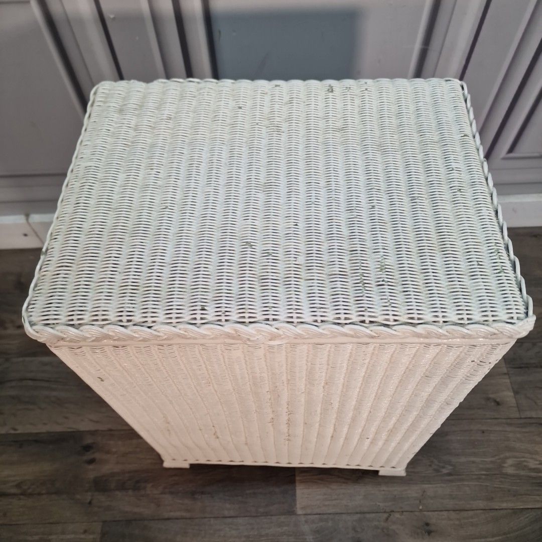 Vintage Laundry Bin Linen Basket Lloyd Loom Style Woven White