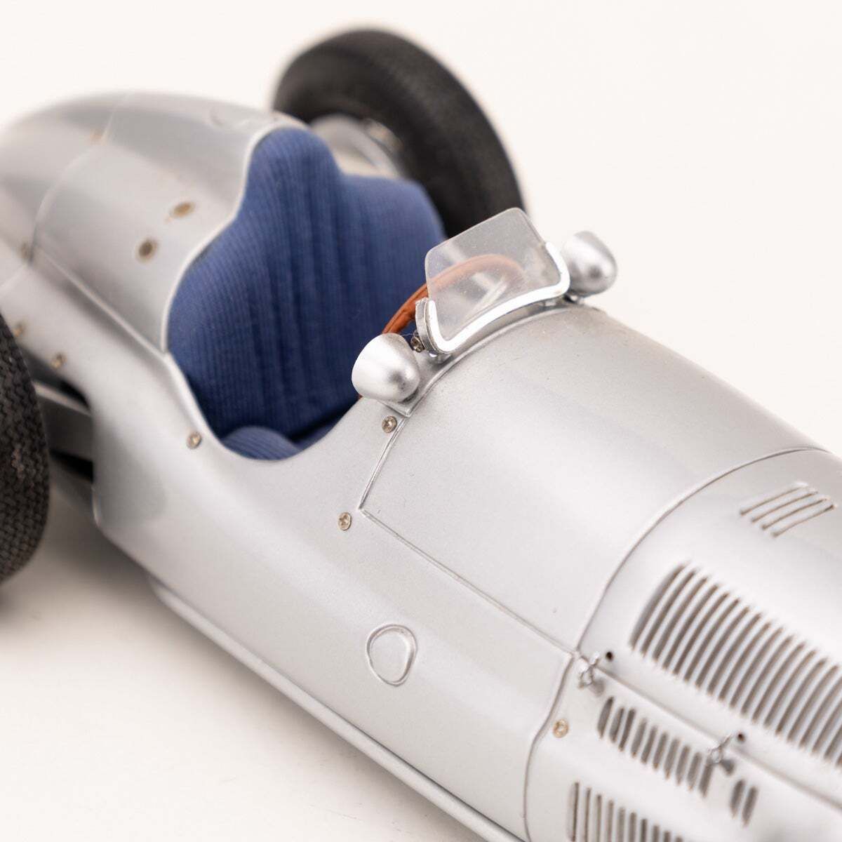 Vintage 20th Century Cmc 1:18 Scale Mercedes Benz W125 Model