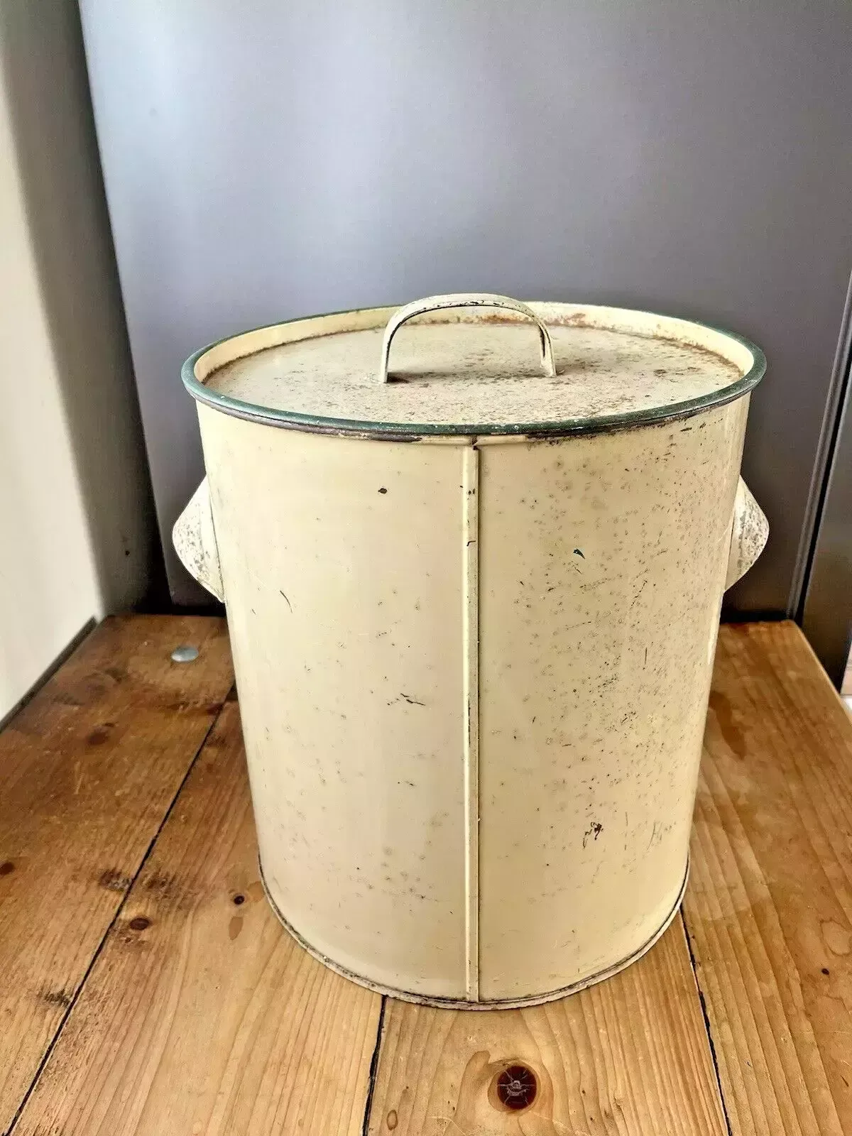 Vintage 1940's Worcester Ware Green & Cream Enamel Bread Bin
