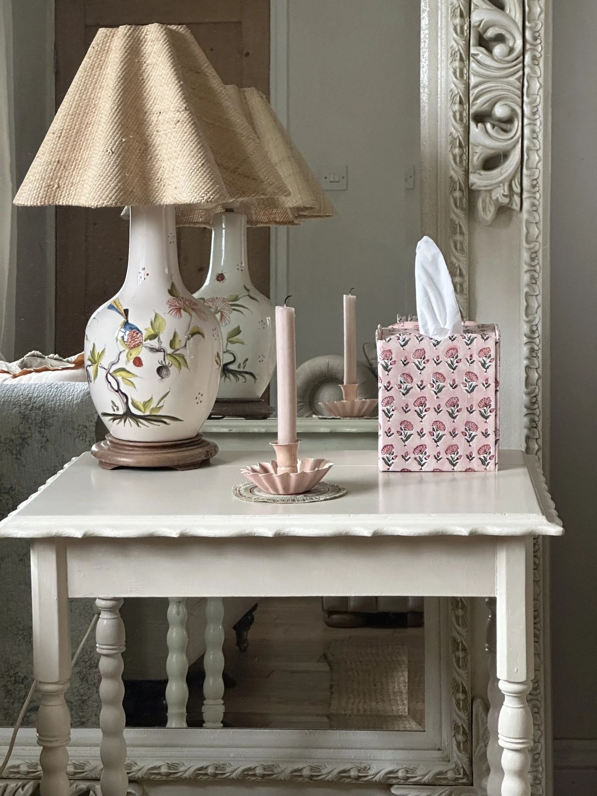 Pretty Oak Bobbin White Psinted Side Table | Vinterior