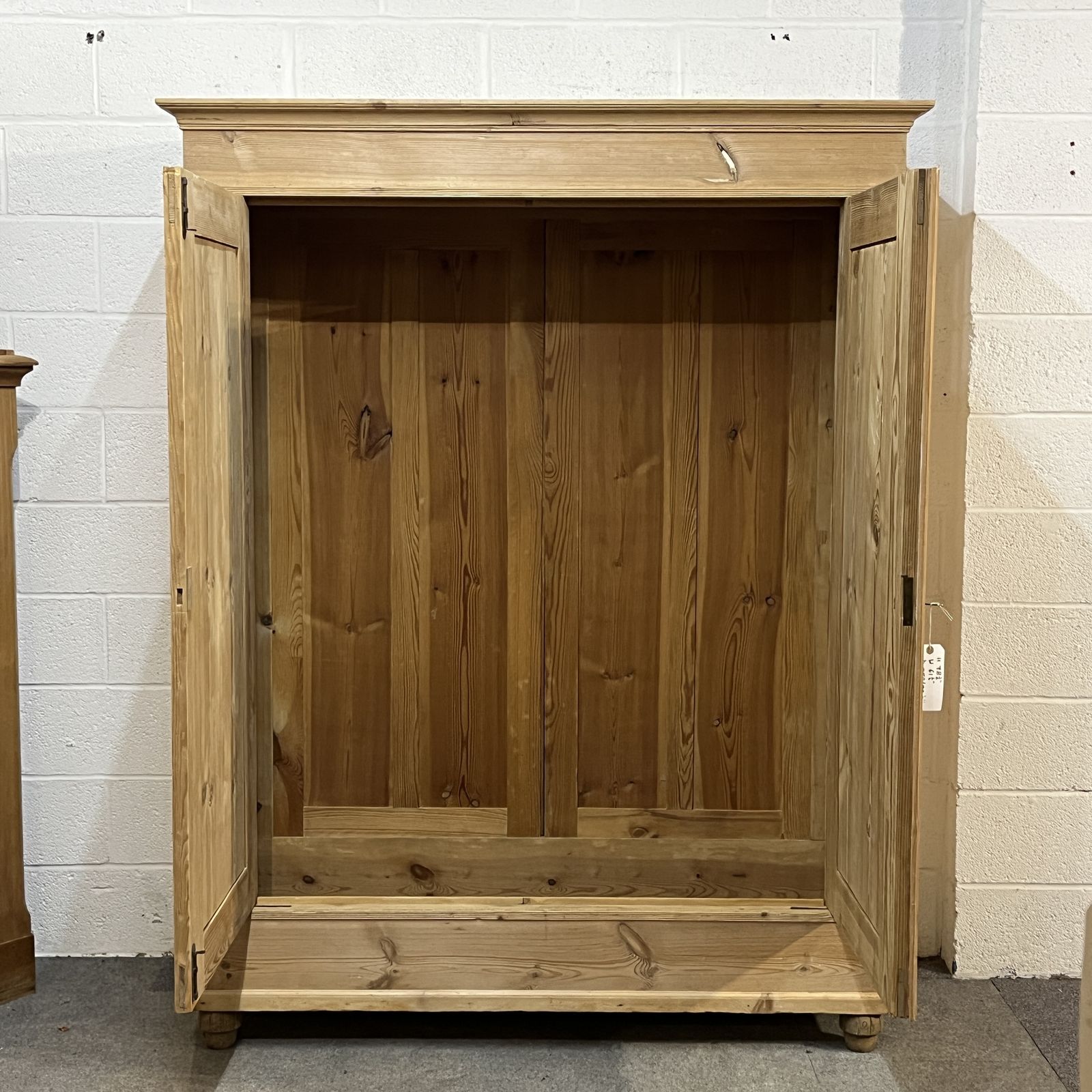Large Antique Pine Wardrobe (Dismantles) | Vinterior
