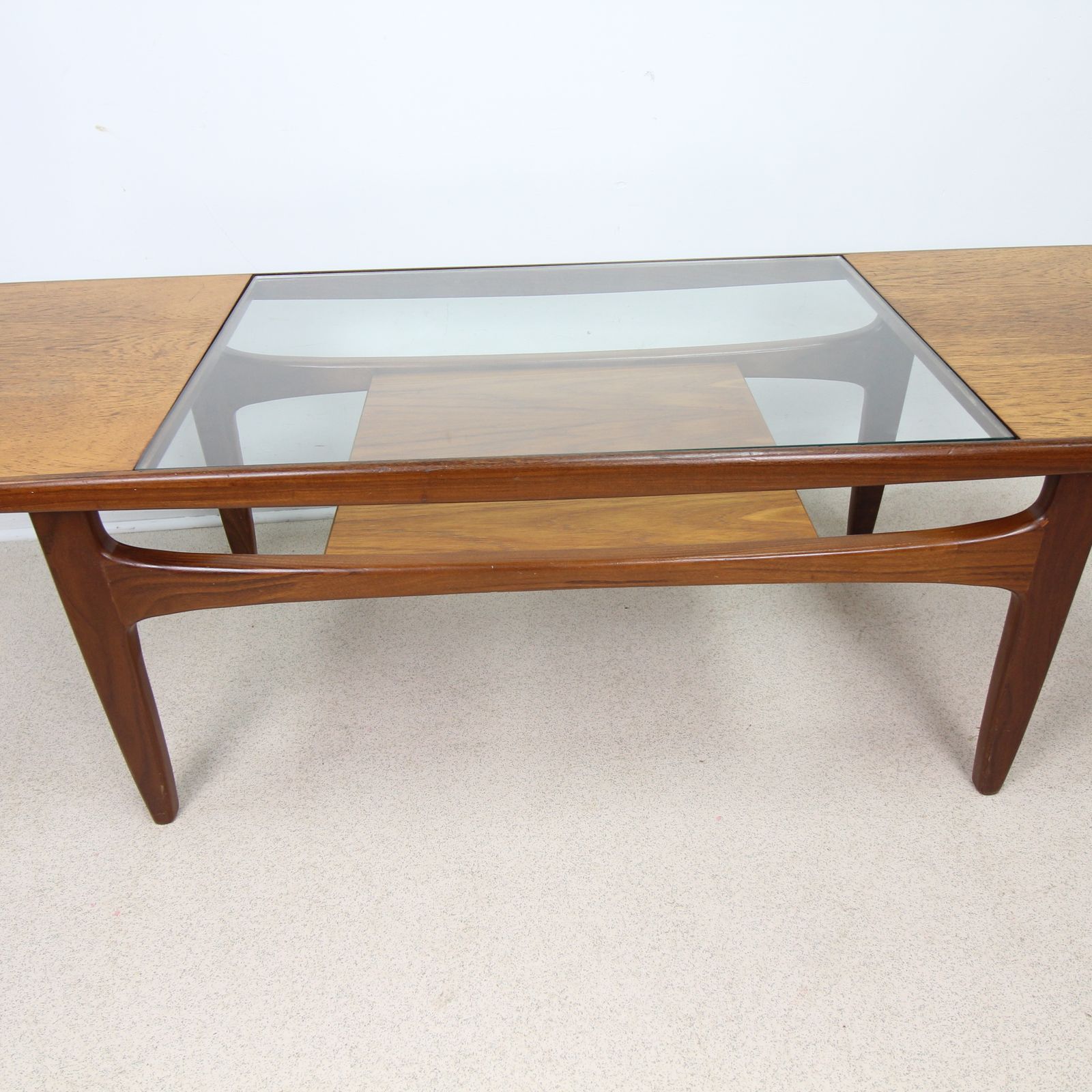 G-PLAN フレスコRECTANGULAR GLASS TABLE Mid Century G Plan Fresco Teak And Glass Two Tier Coffee Table | G