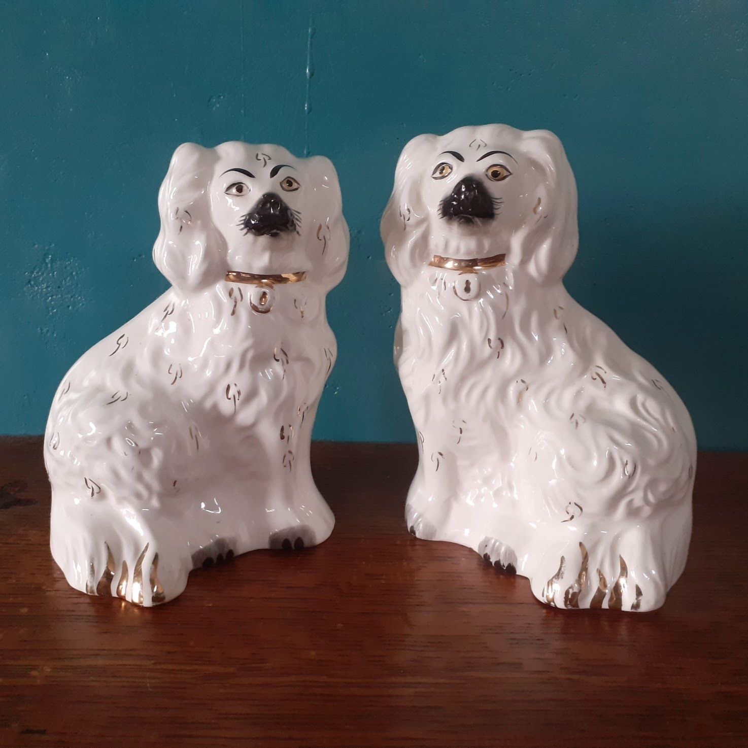 Mid Century Staffordshire 5.5